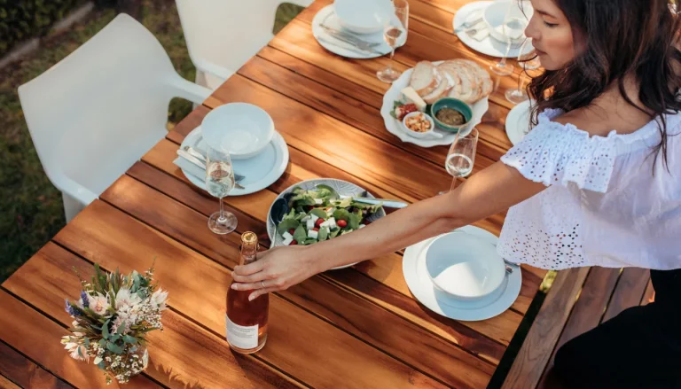 Mesa posta para almoço simples